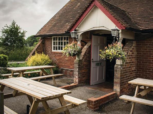The Walhampton Arms Bed & Breakfast Lymington Luaran gambar
