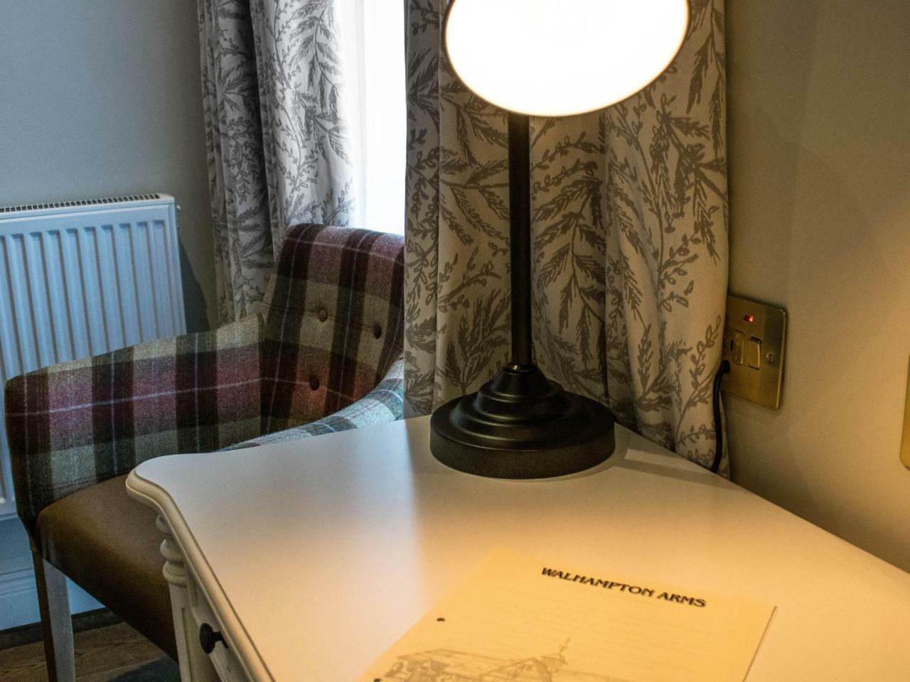 The Walhampton Arms Bed & Breakfast Lymington Luaran gambar